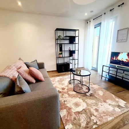 Appartamento Sophisticated 2br W Terrace&parking Spaces Lussemburgo